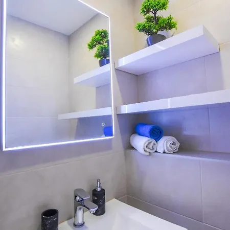 Apartment Plazibat Mandre