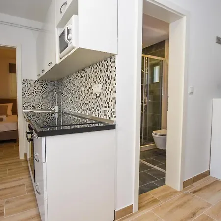 Plazibat Apartment *