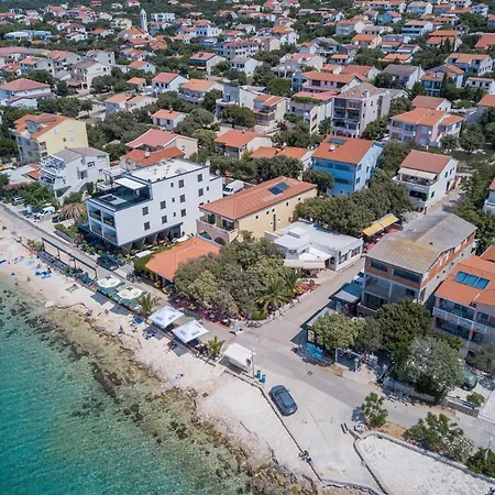 Plazibat Apartamento *