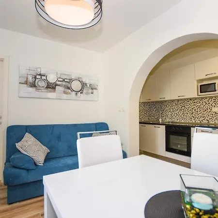 Plazibat * ماندري