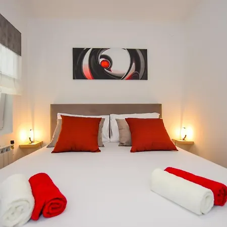 Plazibat Apartment *