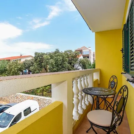 Apartment Plazibat *
