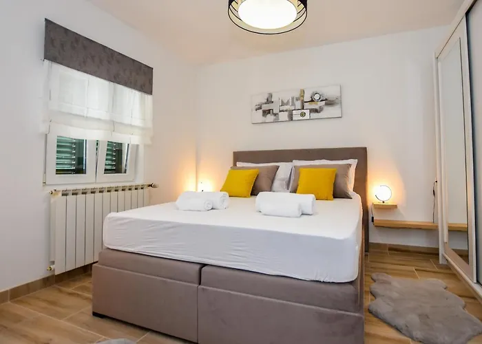 Apartman Plazibat