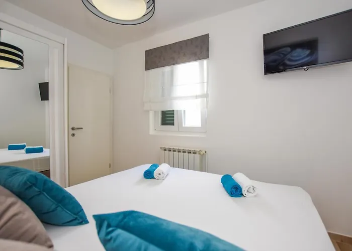 Plazibat Apartman Mandre